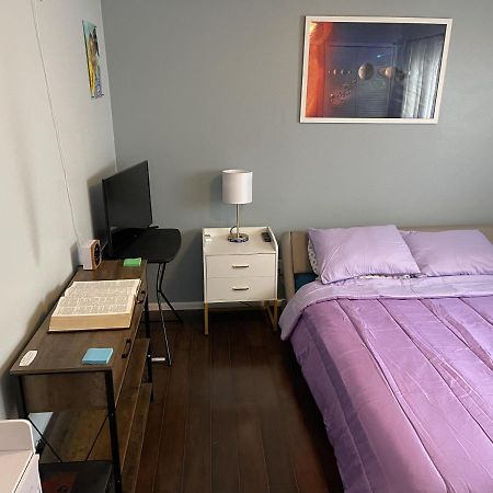 Shared Space With Private Room In Beautiful Lakefront Apartment Federal Way Exterior foto